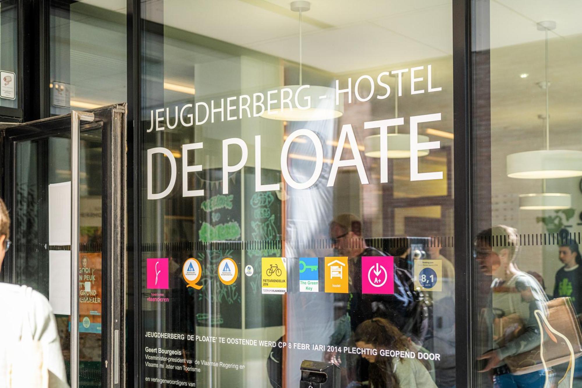 De Ploate Hostel Остенде Екстериор снимка